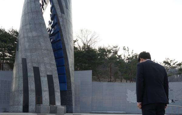 통합당 김포시갑 박진호 후보는 2일 오전 현충탑 참배를 시작으로 공식선거운동에 돌입했다. 박 후보는 