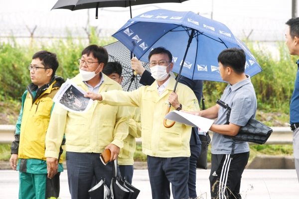 정하영 김포시장이 “김포한강선의 종점은 당연히 김포한강신도시이며 복선으로 계획해 이미 2019년 10월 국토부에 건의했다”고 밝혔다. 또 수도권광역급행철도(GTX-D)도 